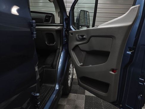 Used 2023 Ford Transit 150 Low Roof RWD image 17