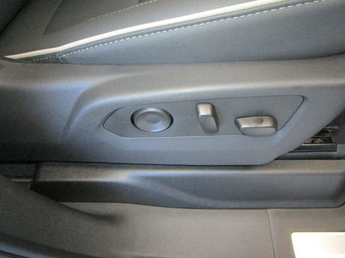 New 2026 GMC Yukon XL Elevation w/ Elevation Premium Package image 28