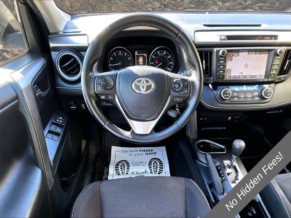 Used 2017 Toyota RAV4 XLE w/ Premium Special Value Package AWD/4WD image 5