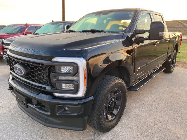 Used 2023 Ford F350 Lariat w/ Sport Appearance Package AWD/4WD image 2