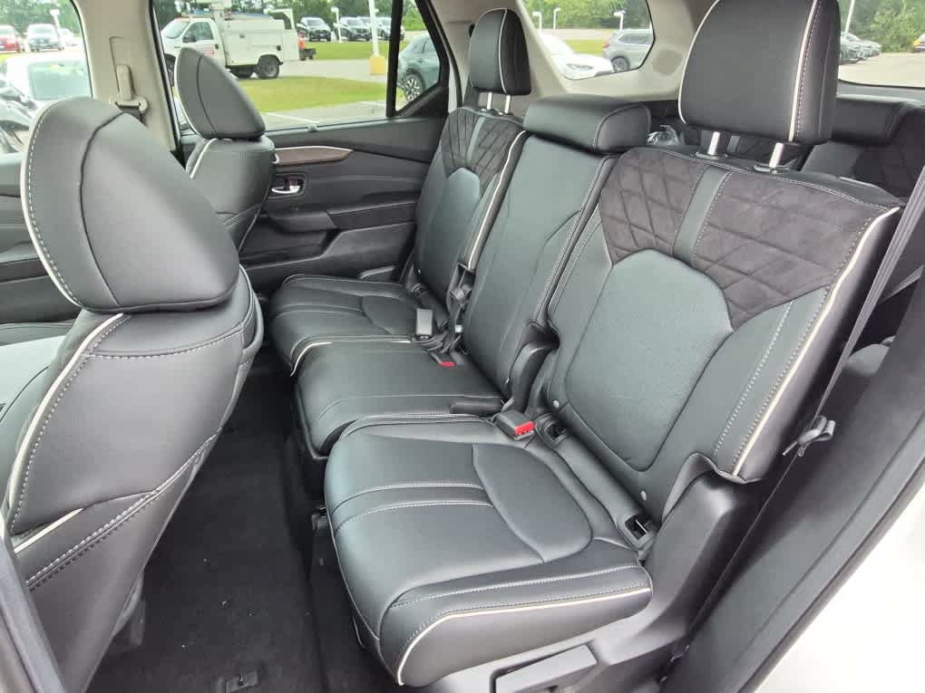 New 2026 Honda Pilot Elite image 8
