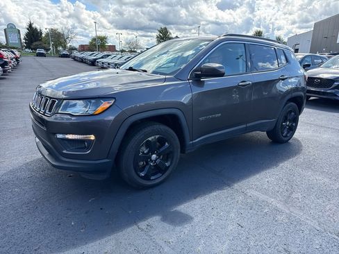 Used 2019 Jeep Compass Latitude w/ Popular Equipment Group image 2