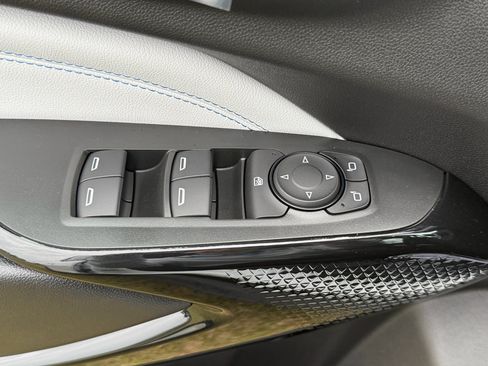 New 2026 Chevrolet Trax LT image 13