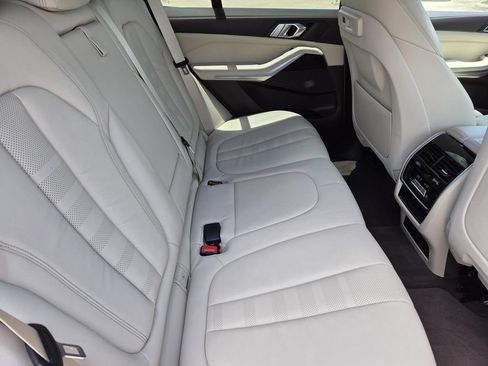 Used 2019 BMW X5 xDrive40i w/ Convenience Package AWD/4WD image 29