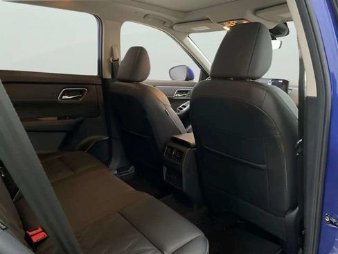 Used 2023 Nissan Rogue Platinum AWD/4WD image 22