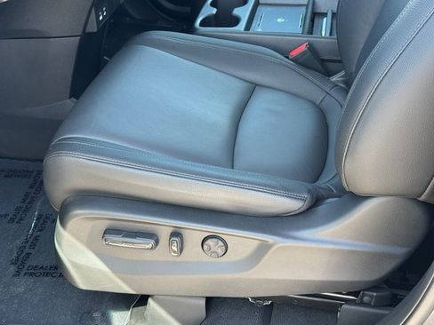 Certified 2025 Honda Odyssey EX-L image 15