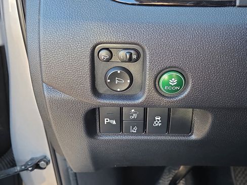 Used 2019 Honda Pilot Elite image 27