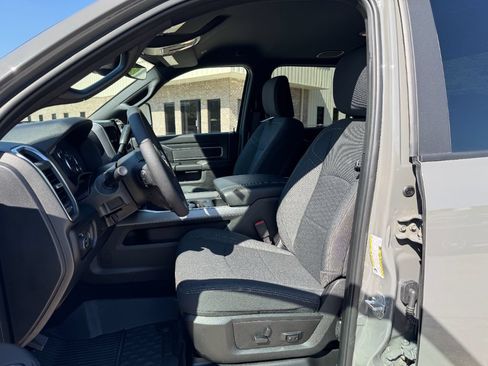 Used 2026 RAM 2500 Big Horn AWD/4WD image 13