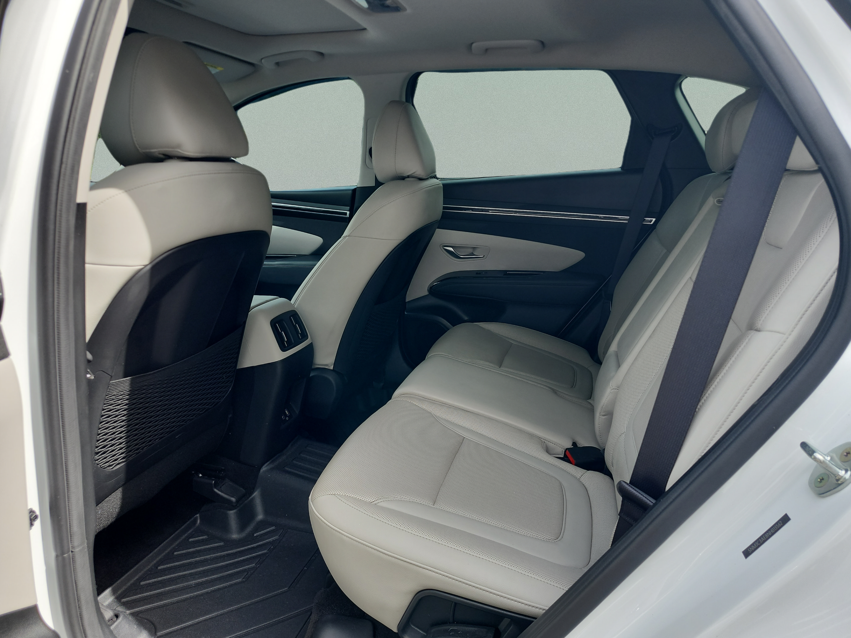 Certified 2022 Hyundai Tucson SEL w/ Convenience + Premium Package FWD image 17