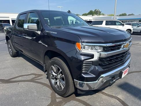 Used 2023 Chevrolet Silverado 1500 LT AWD/4WD image 7
