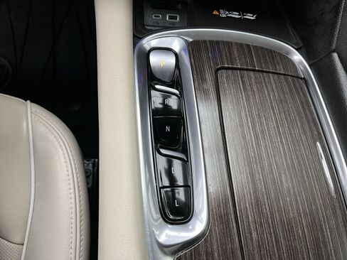 Certified 2023 Buick Enclave Avenir w/ Trailering Package, 5000 lbs. AWD/4WD image 29