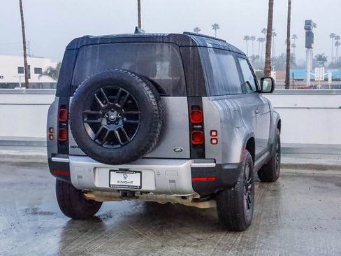 Used 2023 Land Rover Defender 90 S image 8