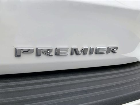 Used 2025 Chevrolet Tahoe Premier image 10