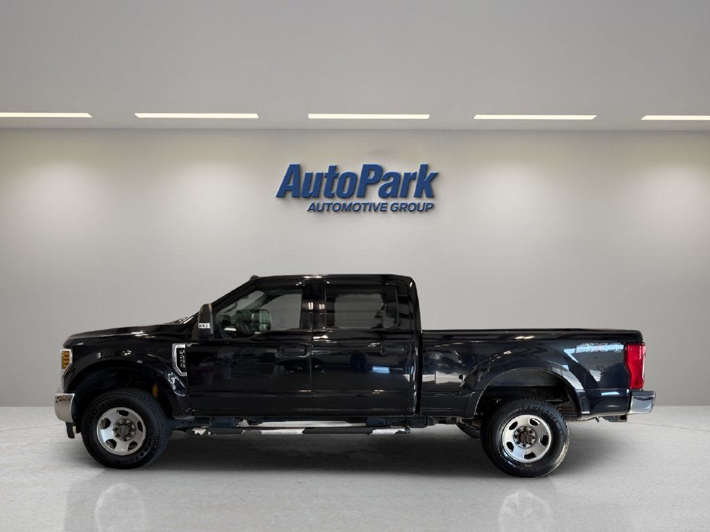 Used 2019 Ford F250 XLT AWD/4WD image 4
