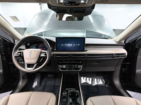 Used 2024 Lincoln Corsair AWD w/ Equipment Group 101A image 27