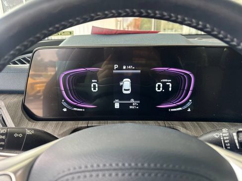Certified 2024 Kia Telluride EX w/ EX Captain's Chair Package FWD image 8
