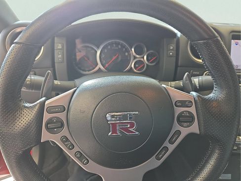 Used 2009 Nissan GT-R Premium AWD/4WD image 24