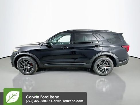 New 2026 Ford Explorer ST-Line w/ ST-Line Street Pack AWD/4WD image 4