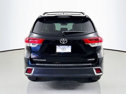 Used 2018 Toyota Highlander Limited image 6