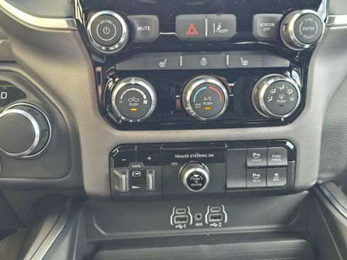 New 2026 RAM 1500 4x4 Crew Cab image 22