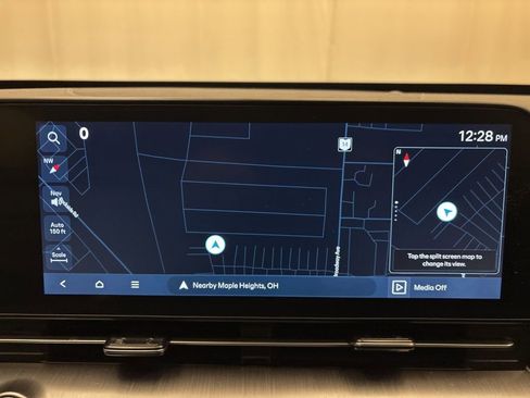 Certified 2024 Hyundai Kona SEL w/ Convenience Package image 17