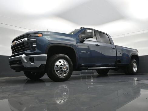 Used 2026 Chevrolet Silverado 3500 LT AWD/4WD image 27