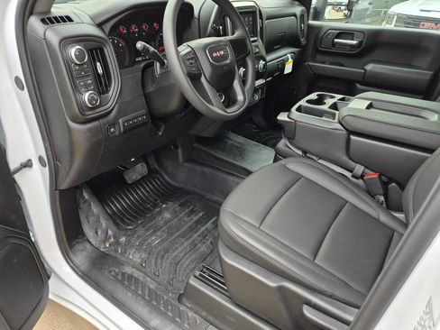 New 2026 GMC Sierra 2500 Pro w/ Convenience Package AWD/4WD image 9