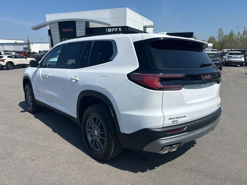 New 2026 GMC Acadia Elevation FWD image 3