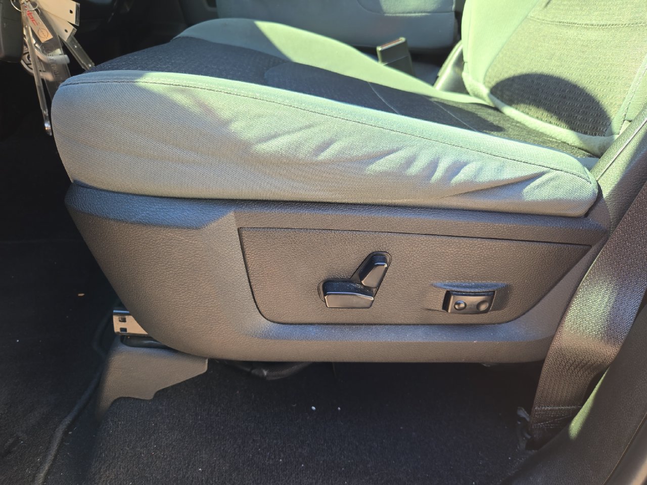 Used 2019 RAM 1500 Big Horn RWD image 21