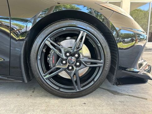 Used 2024 Chevrolet Corvette Stingray Preferred Cpe w/ Z51 Performance Package RWD image 16