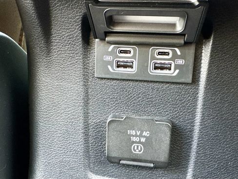 Used 2023 Jeep Wrangler Unlimited Sahara w/ Cold Weather Group AWD/4WD image 28