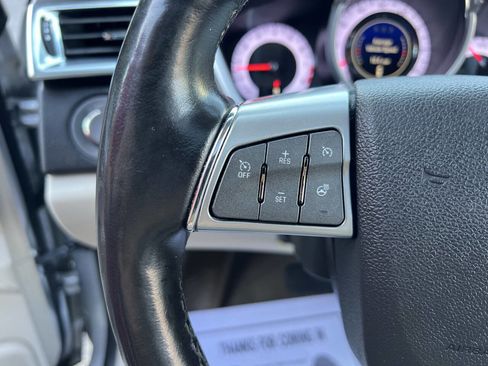 Used 2012 Cadillac SRX Luxury image 31