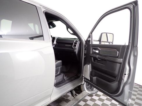 New 2026 RAM 2500 Laramie AWD/4WD image 41