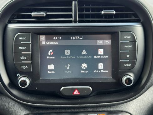 Used 2021 Kia Soul LX FWD image 22
