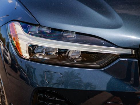 Used 2024 Volvo XC60 B5 Plus w/ Protection Package Premier image 12