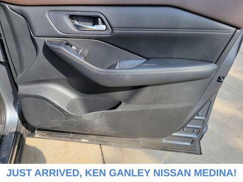 Certified 2023 Nissan Rogue SV w/ SV Premium B Package AWD/4WD image 22