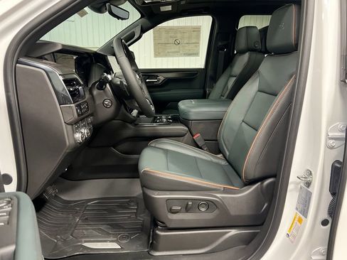 New 2026 GMC Yukon XL AT4 w/ AT4 Premium Plus Package image 12