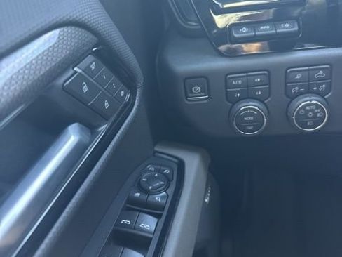 Used 2026 Chevrolet Silverado 1500 ZR2 image 22