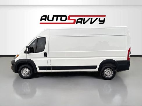 Used 2024 RAM ProMaster 2500 w/ Safety Group FWD image 4