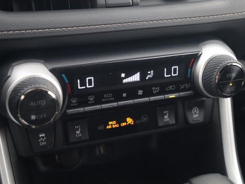 Used 2025 Toyota RAV4 XLE w/ Weather Package AWD/4WD image 15