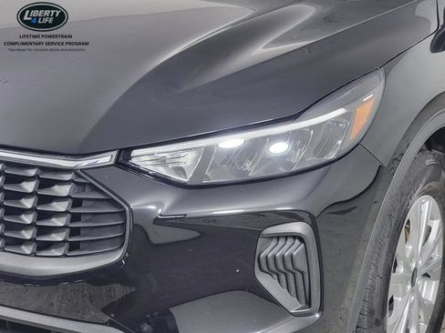 Used 2023 Ford Escape Active AWD/4WD image 9