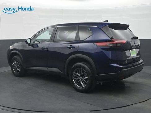 Used 2026 Nissan Rogue SV FWD image 5