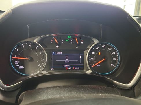 Used 2020 Chevrolet Equinox LT w/ LPO, Chrome Package FWD image 11