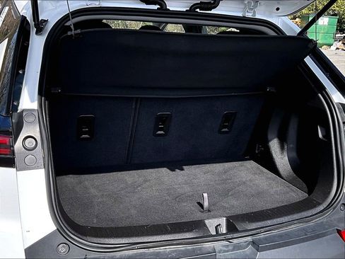 Certified 2023 Chevrolet Bolt EUV LT w/ Driver Confidence Package image 20