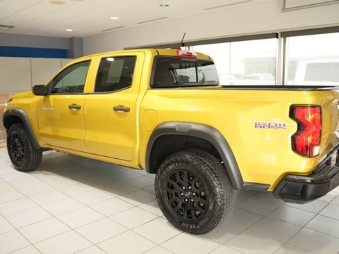 Used 2023 Chevrolet Colorado Trail Boss w/ Advanced Trailering Package AWD/4WD image 4