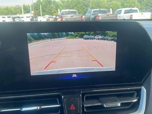 Used 2025 Chevrolet TrailBlazer LT AWD/4WD image 10