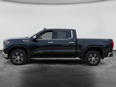 Used 2025 GMC Sierra 1500 SLT AWD/4WD image 6