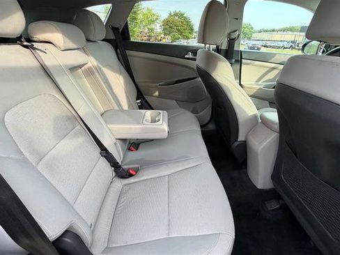 Used 2019 Hyundai Tucson Value AWD/4WD image 16