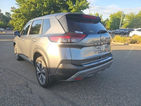 Used 2023 Nissan Rogue SV image 5
