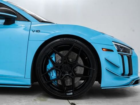Used 2017 Audi R8 V10 plus AWD/4WD image 18